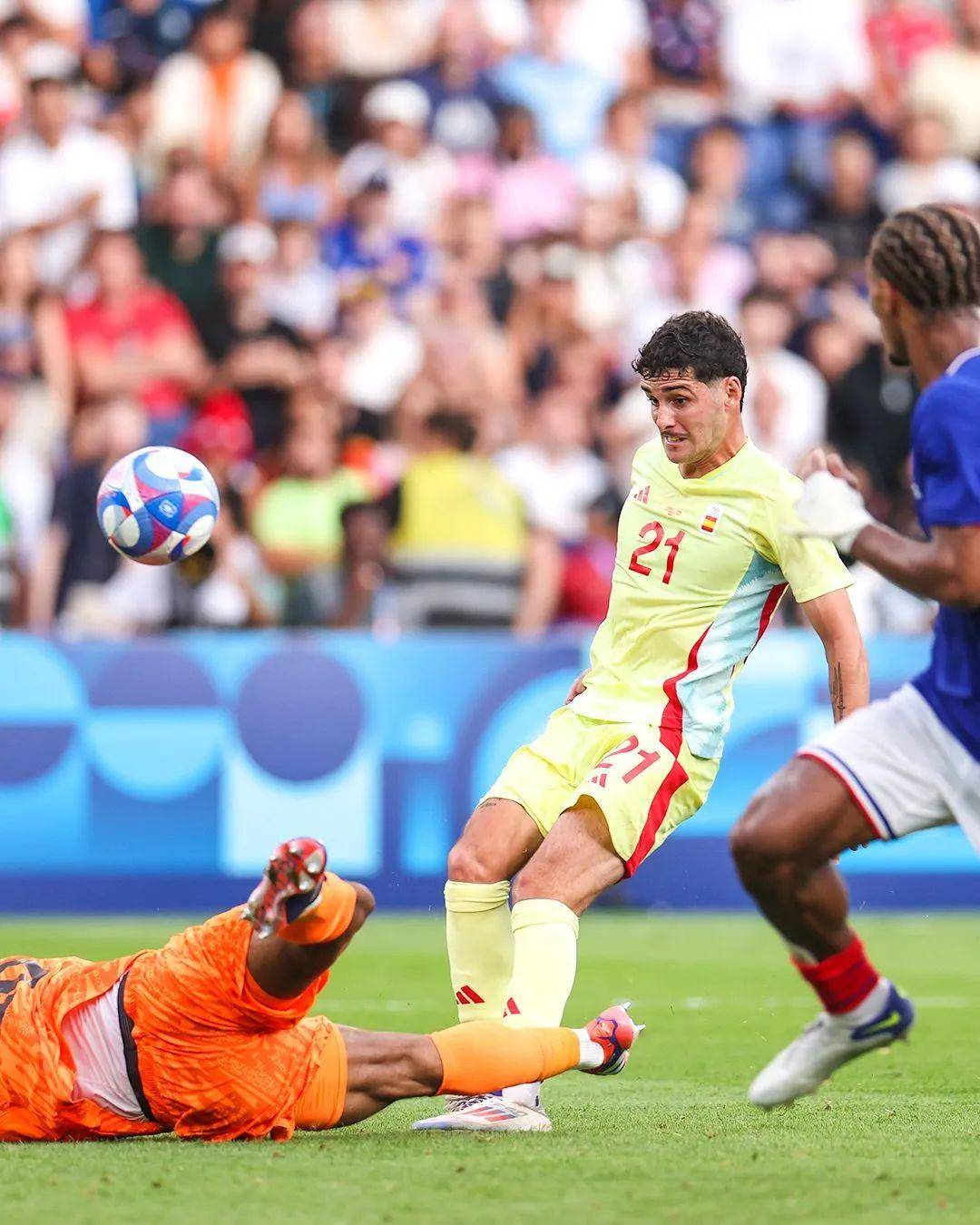 Kaiyun官方注册平台Ming连续十二场比赛得分超过大比分获胜，法国队不断突破！的简单介绍