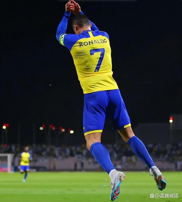 Kaiyun中国官网出色防守首场状态出色，尤文图斯观众沸腾！，C罗重返赛场赛场气氛高涨的简单介绍