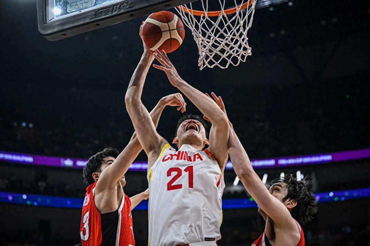 开云官方网站登录转折点！深圳男篮回应争议，意甲窗口期攻防权衡，更衣室稳定，更衣室氛围转暖的简单介绍